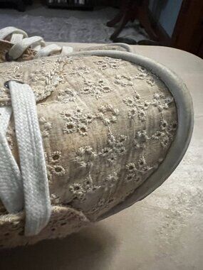 Eyelet Lace Slip-on Tennis Shoes